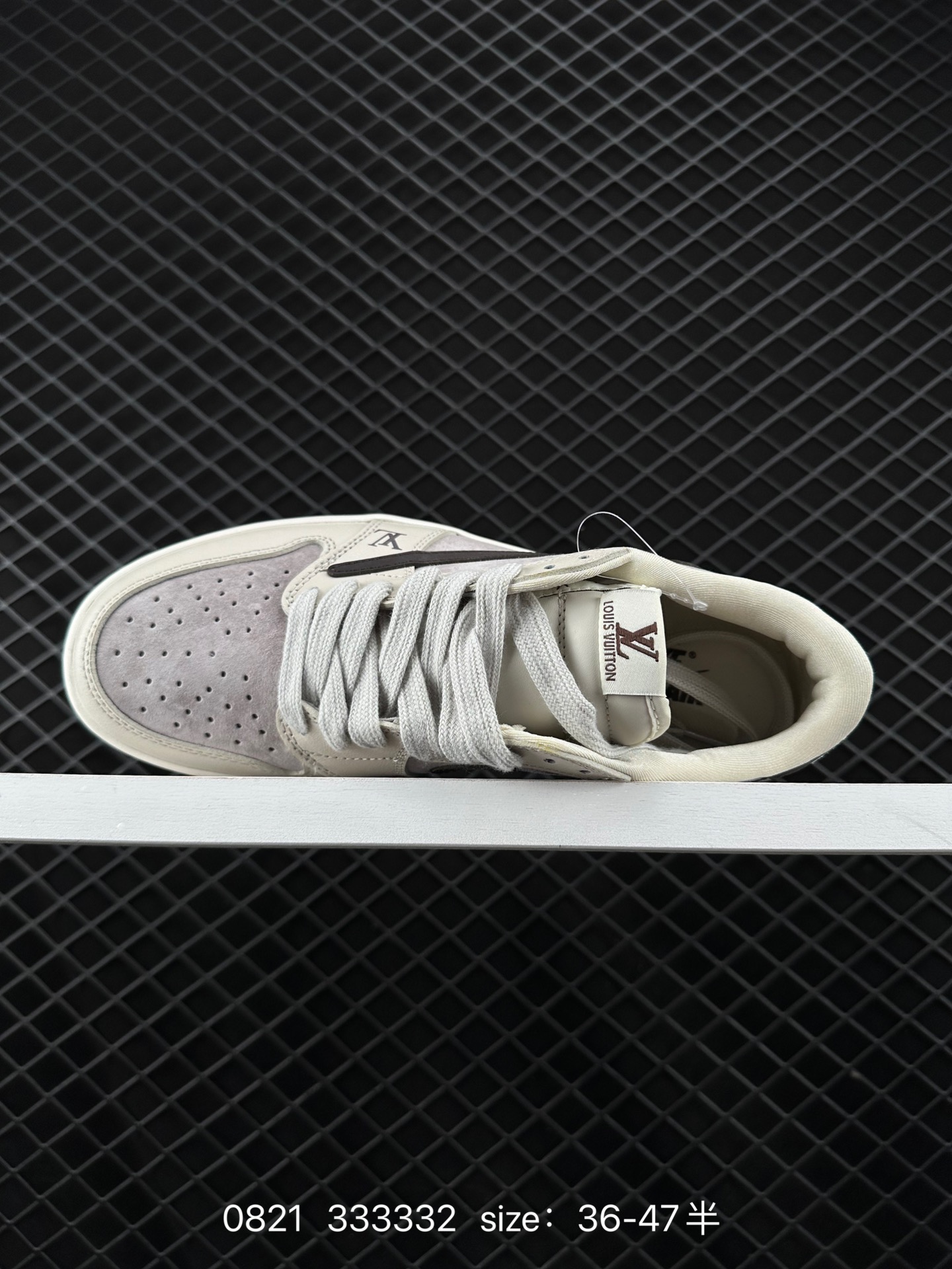 Travis Scott x Air Jordan 1 ”Reverse Mocha “